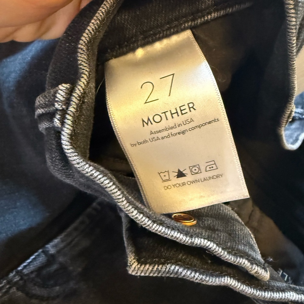 MOTHER The Hustler Ankle Fray Black Denim Jeans - Picture 4 of 5
